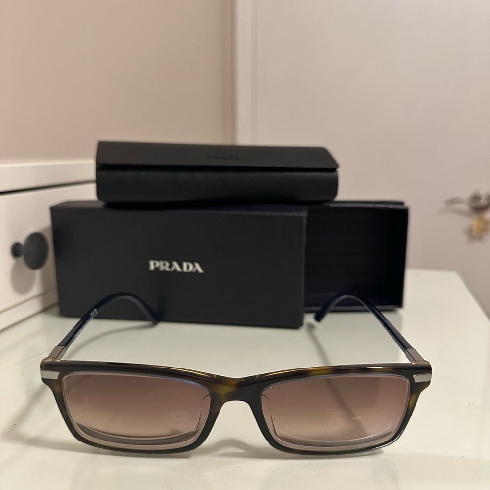 Prada Tortoise Square Eyeglasses - Like New - Full Set (Box & Case)